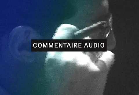 Le Temps des Bouffons (commentaire audio) – réal. Pierre Falardeau, portrait d'un homme tenant une cigarette allumée